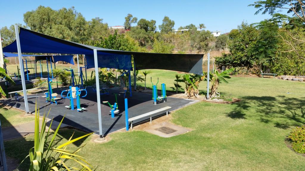 Leichhardt Accommodation Маунт Айса Екстериор снимка