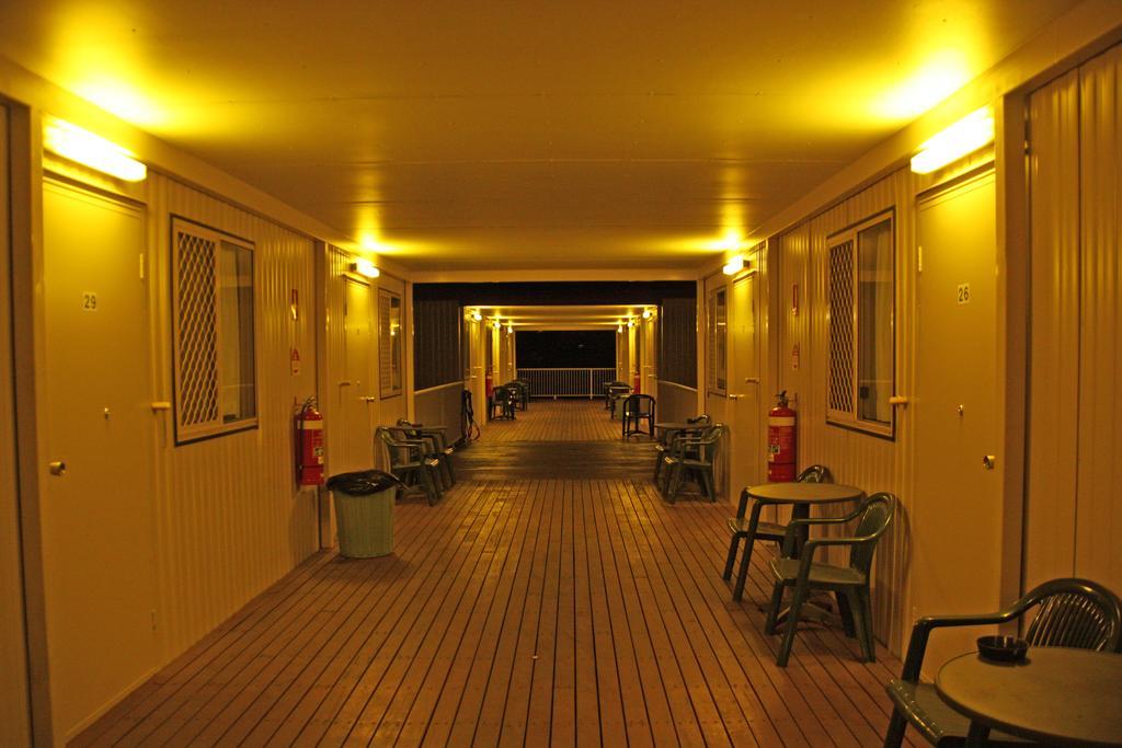 Leichhardt Accommodation Маунт Айса Екстериор снимка