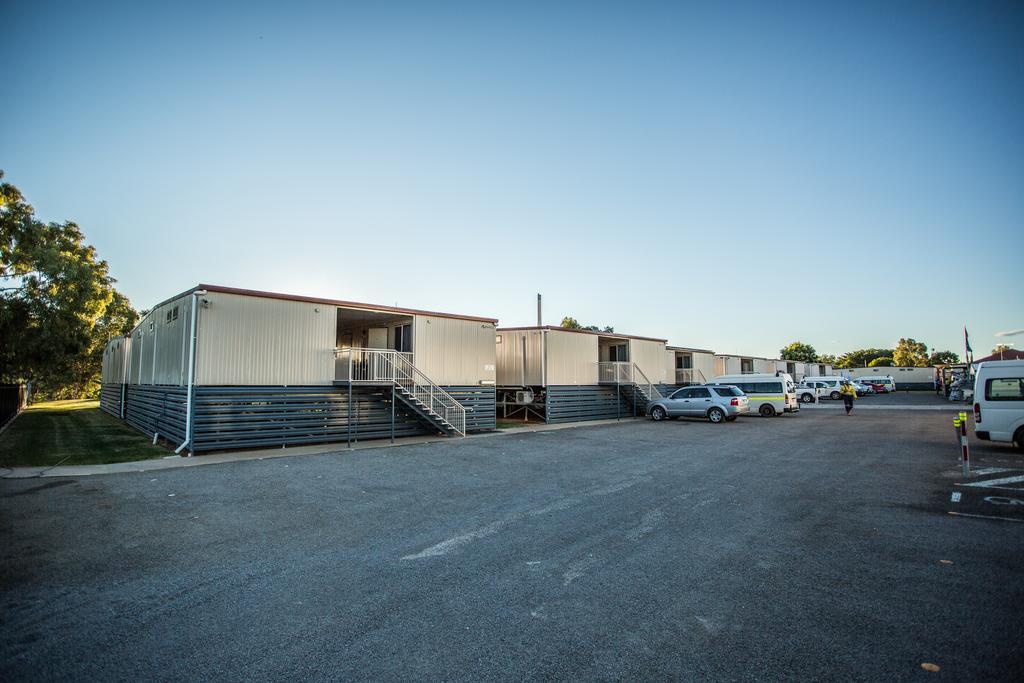 Leichhardt Accommodation Маунт Айса Екстериор снимка